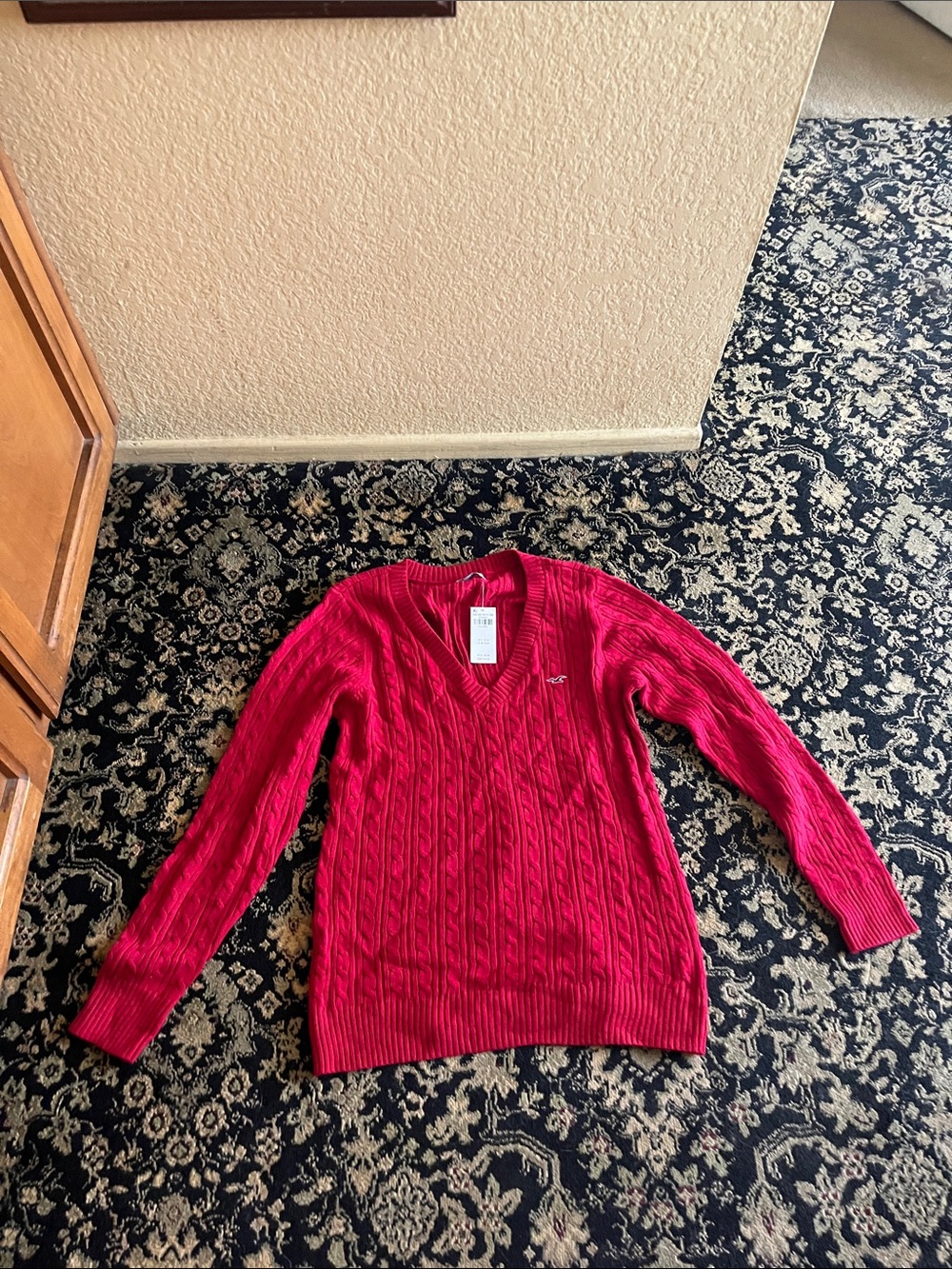 Hollister Women's Bright Red Cable-Knit V-Neck Sweater